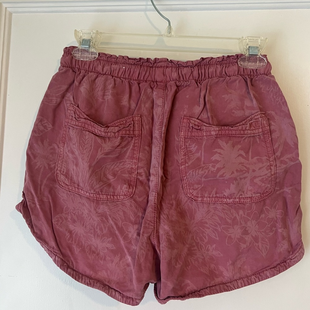Patterned shorts - Picture 2 of 3